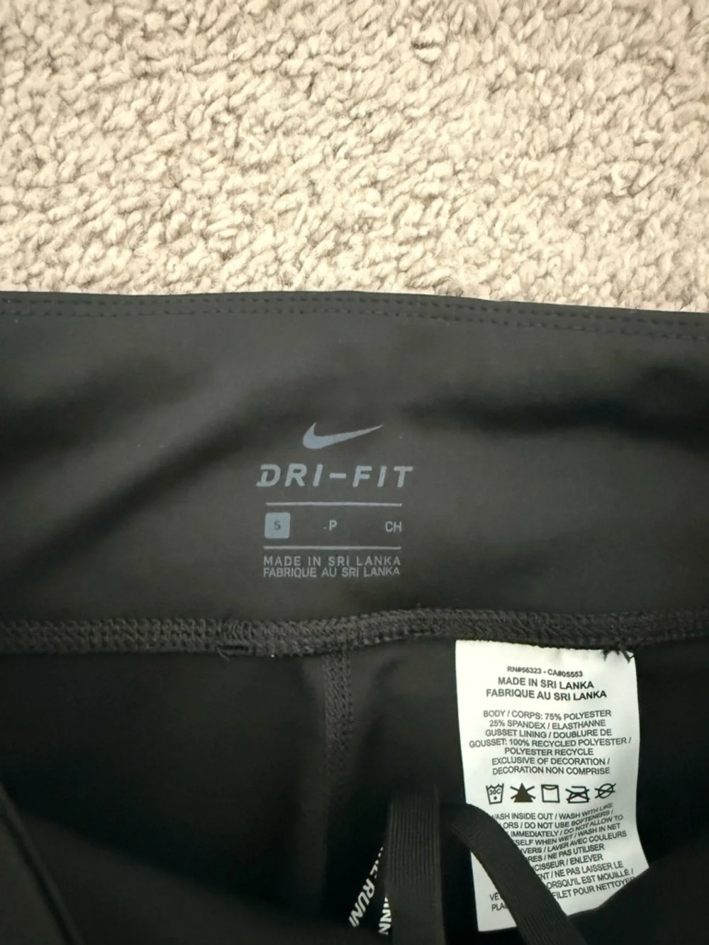 Nike Running Leggings with White Swoosh - Picture 2 of 4